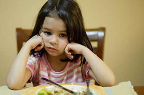 一岁宝宝吃多了积食怎么办？