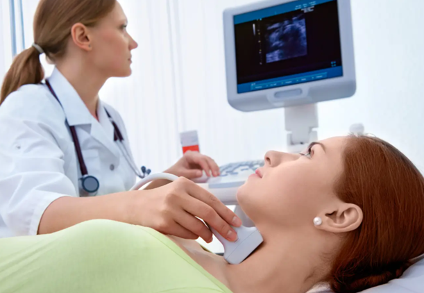 为什么要在怀孕中期进行胎儿系统筛查？